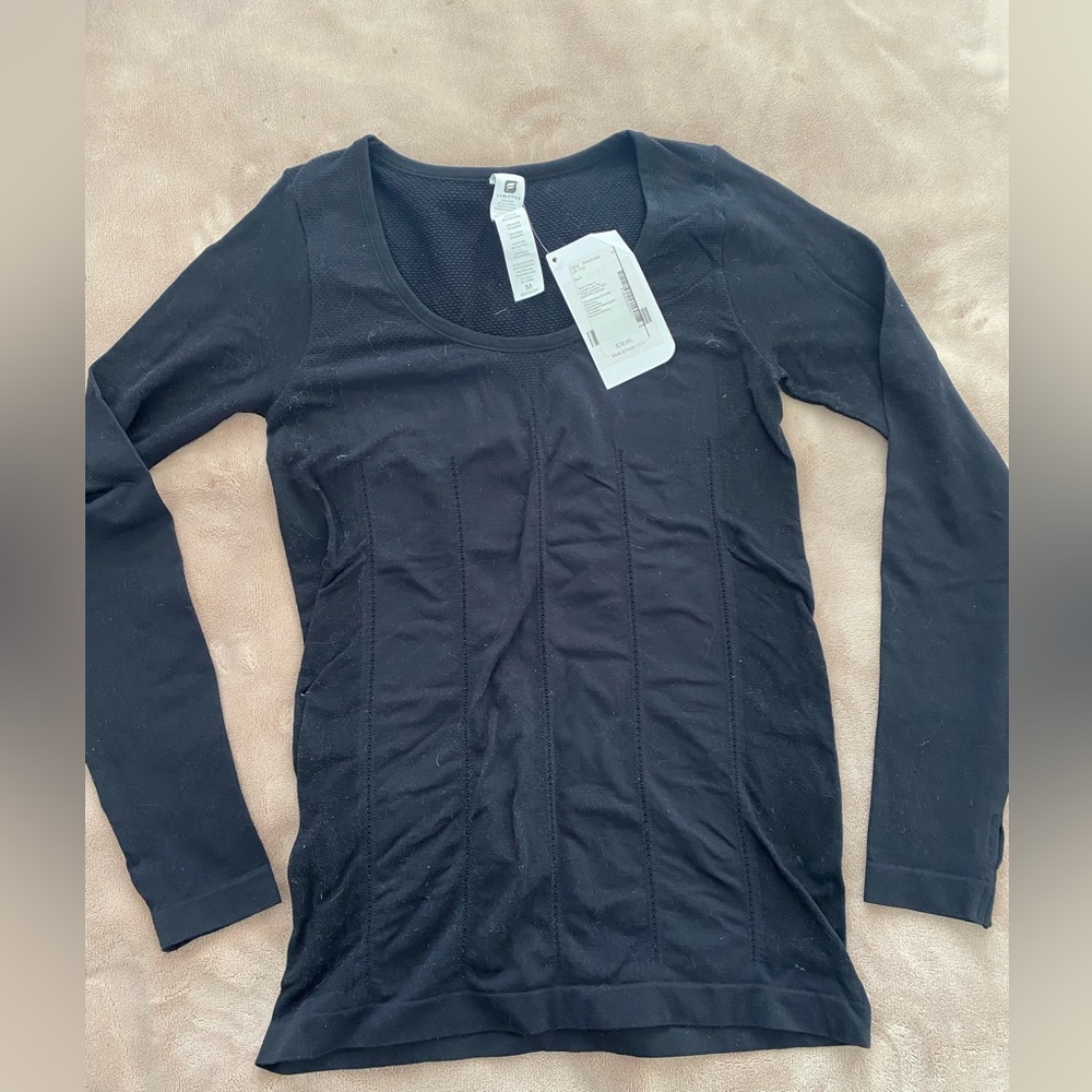 Long sleeve work out top